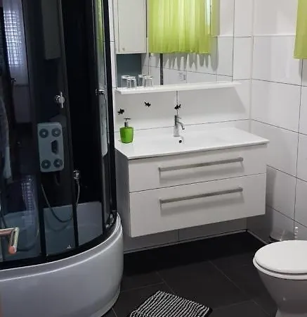 I Majoli Apartman Kukuljanovo